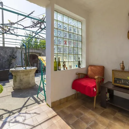 House Maya * Grizane-Belgrad