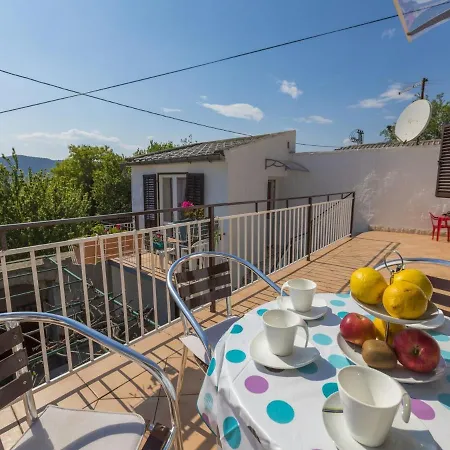 House Maya * Grizane-Belgrad