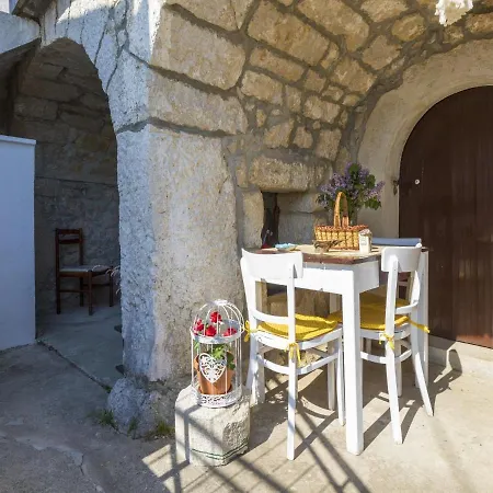 House Maya Apartman Grizane-Belgrad