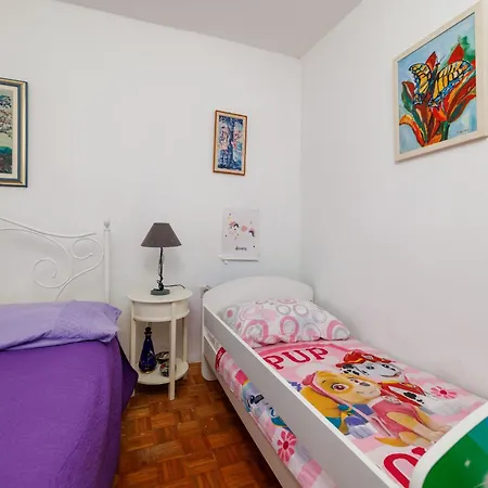 Apartament House Maya Grižane