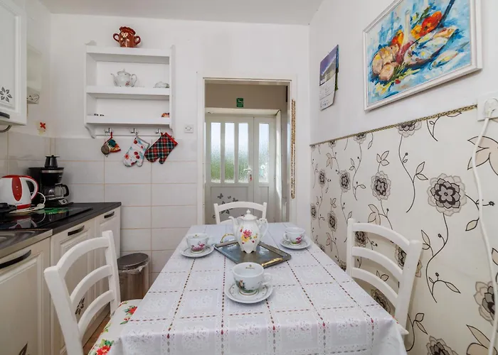 House Maya Apartament Grižane